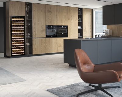 vinske vitrine DUNAVOX DX-194.490BK