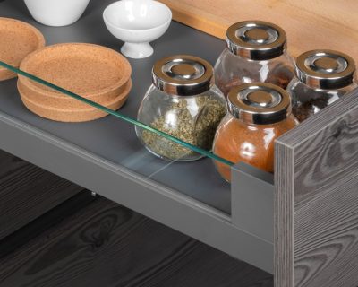 FIOKA EMUCA VERTEX SA STAKLENIM STRANICAMA VISINE