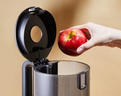 HUROM H400 vertikalni sokovnik za hladno ceđenje