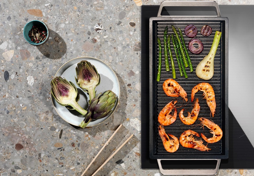 ugradna-ploca-electrolux-saphirmatt-kiv83443ct-bridge ELECTROLUX KIV83443CT SaphirMatt® indukciona ploča širine 80cm