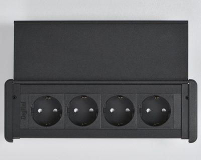 Multifunkcionalna plitka utičnica sa poklopcem DIGITEL SLIM COVER