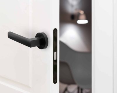 Kvaka za vrata sa rozetom MACKAY