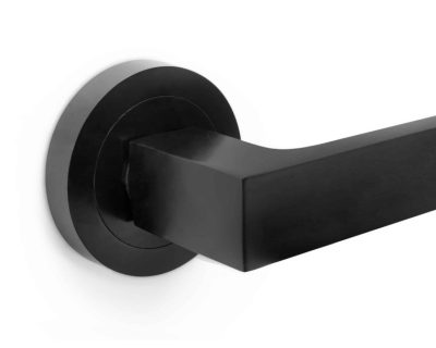 Kvaka za vrata sa rozetom MACKAY