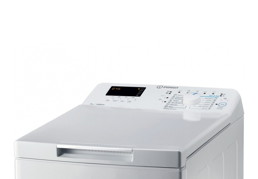 masina-za-pranje-vesa-sa-gornjim-punjenjem-INDESIT-BTWS72200-displej-i-programi INDESIT BTWS72200 veš mašina sa gornjim punjenjem