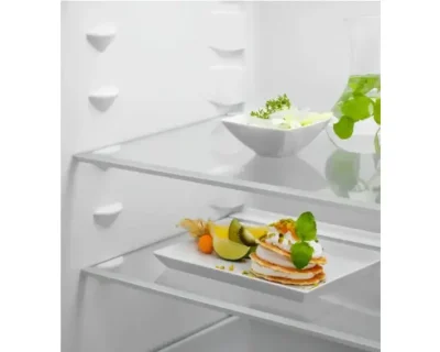 ELECTROLUX LNA7NE18S ugradni kombinovani frižider